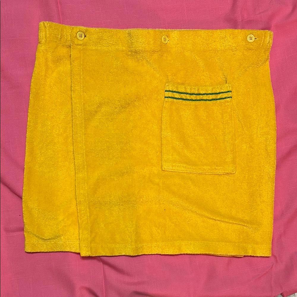 Vintage Yellow Terry Cloth men’s 1970s sears towel wrap, bath wrap